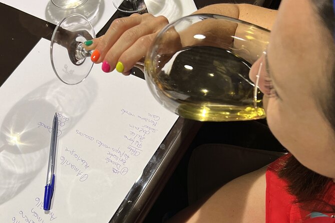 Sensory Tasting to Discover Wine with the 5 Senses - Smell and Memory: How the Guide Turns Aromas Into Real Clues