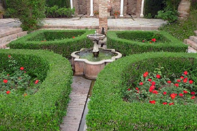Skip the Line: Private Alcazaba & Gibralfaro with Nasrid Palaces - Key highlights you’ll actually feel during the tour