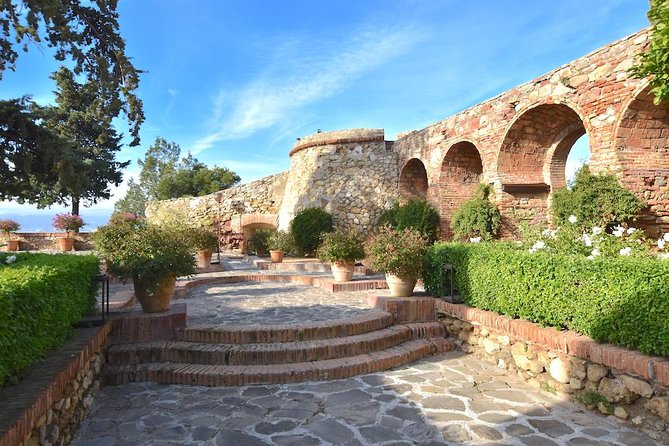 Spanish Civil War Private Walking Tour in Malaga - Stop 3: Hotel Castillo de Santa Catalina and why the views hit hard