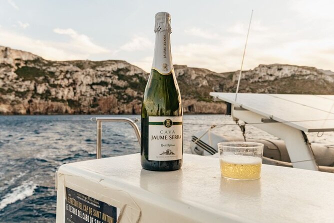 Sunset or night catamaran tour from Malaga - Music, Drinks, and the Onboard Social Scene