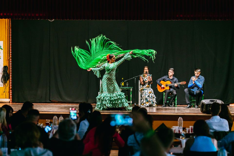 Torremolinos: Flamenco Show with Dinner and Drinks - Music During Dinner: Recorded Andalusian Songs, Practical Atmosphere