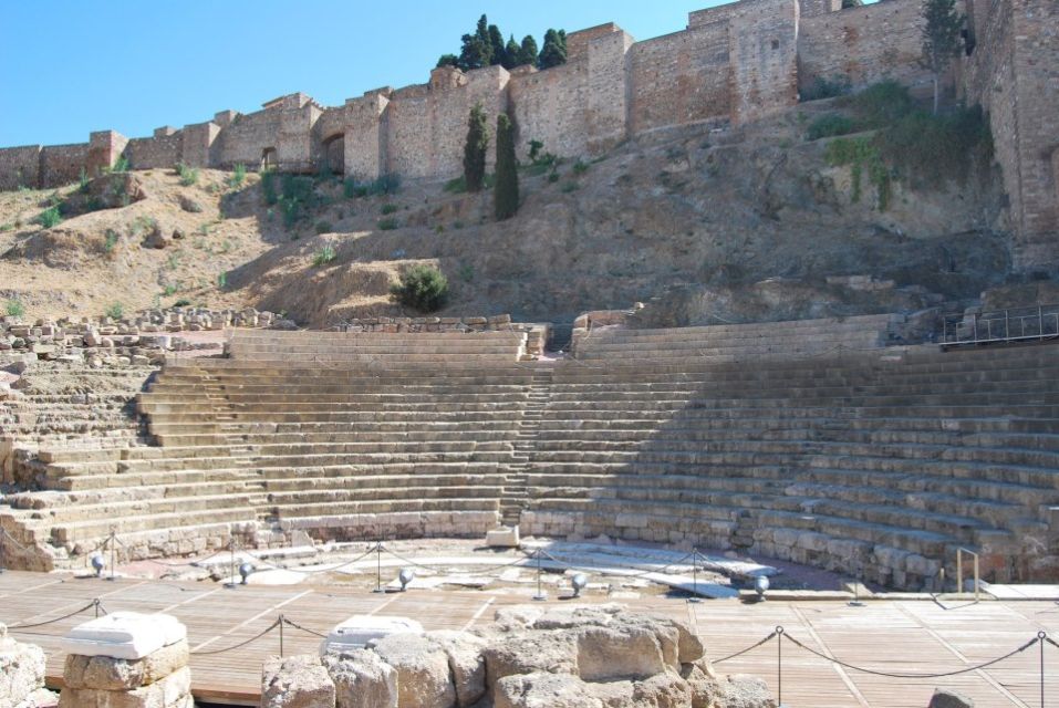 Ultimate Malaga: History and Tapas All Included - Walking route and logistics: simple start, clear finish