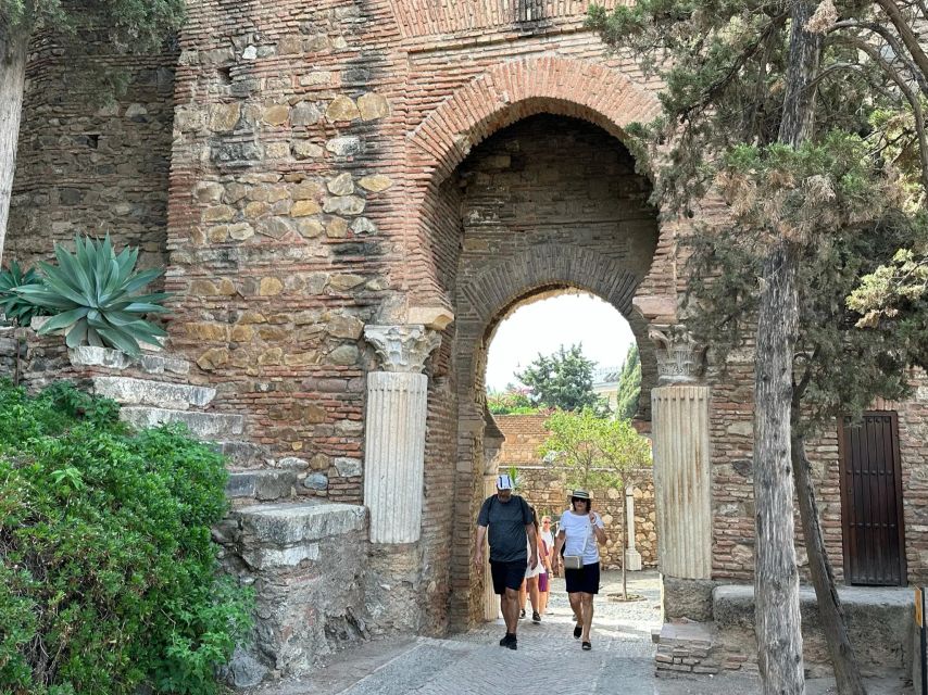 Ultimate Malaga: History and Tapas All Included - About the guide: what makes the experience feel personal
