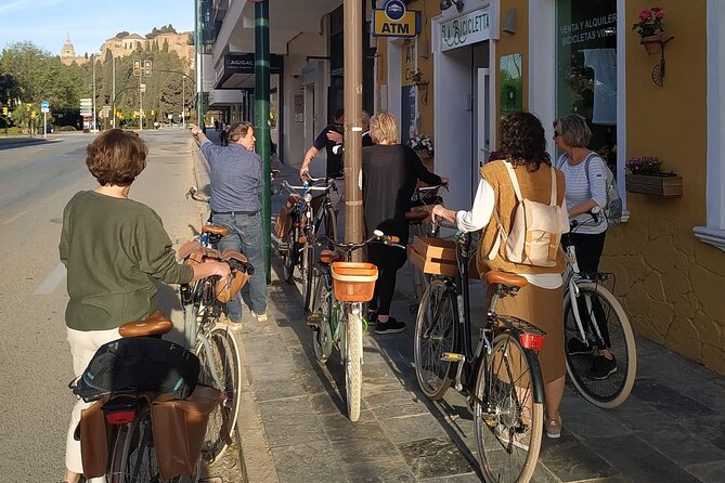 Vintage Style Bike Rental in Malaga - What’s included: basket/bag, padlock, and helmets for children