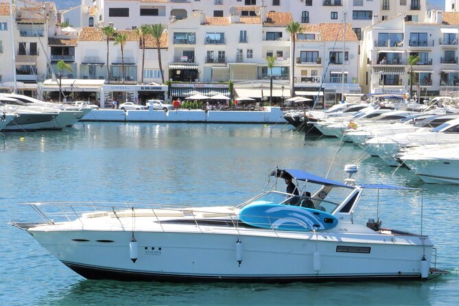 Yacht ride in Puerto Banús - From Puerto Banús Pier to the Open Sea: the feel of this ride