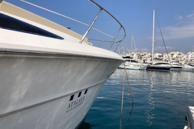 Yacht ride in Puerto Banús - The 2-hour cruise: what you actually get for your time